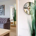 Butas Modernus Butas Prie Ezero