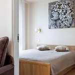 Modernus Butas Prie Ezero Butas Vilnius