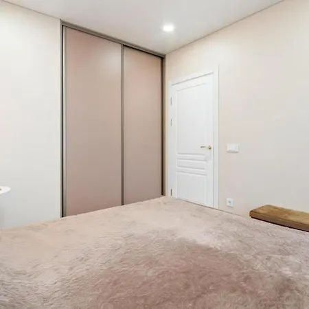 Modernus Butas Prie Ezero Apartment