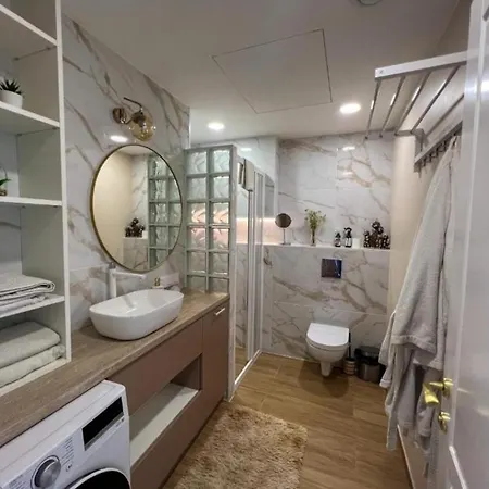 Modernus Butas Prie Ezero * Vilnius