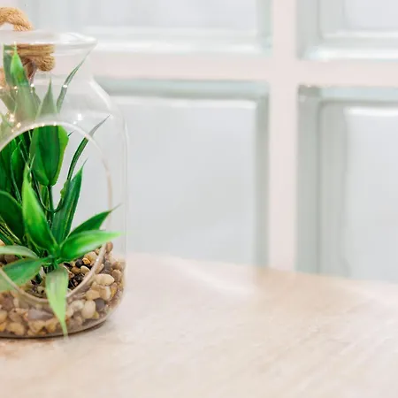 Modernus Butas Prie Ezero Вильнюс